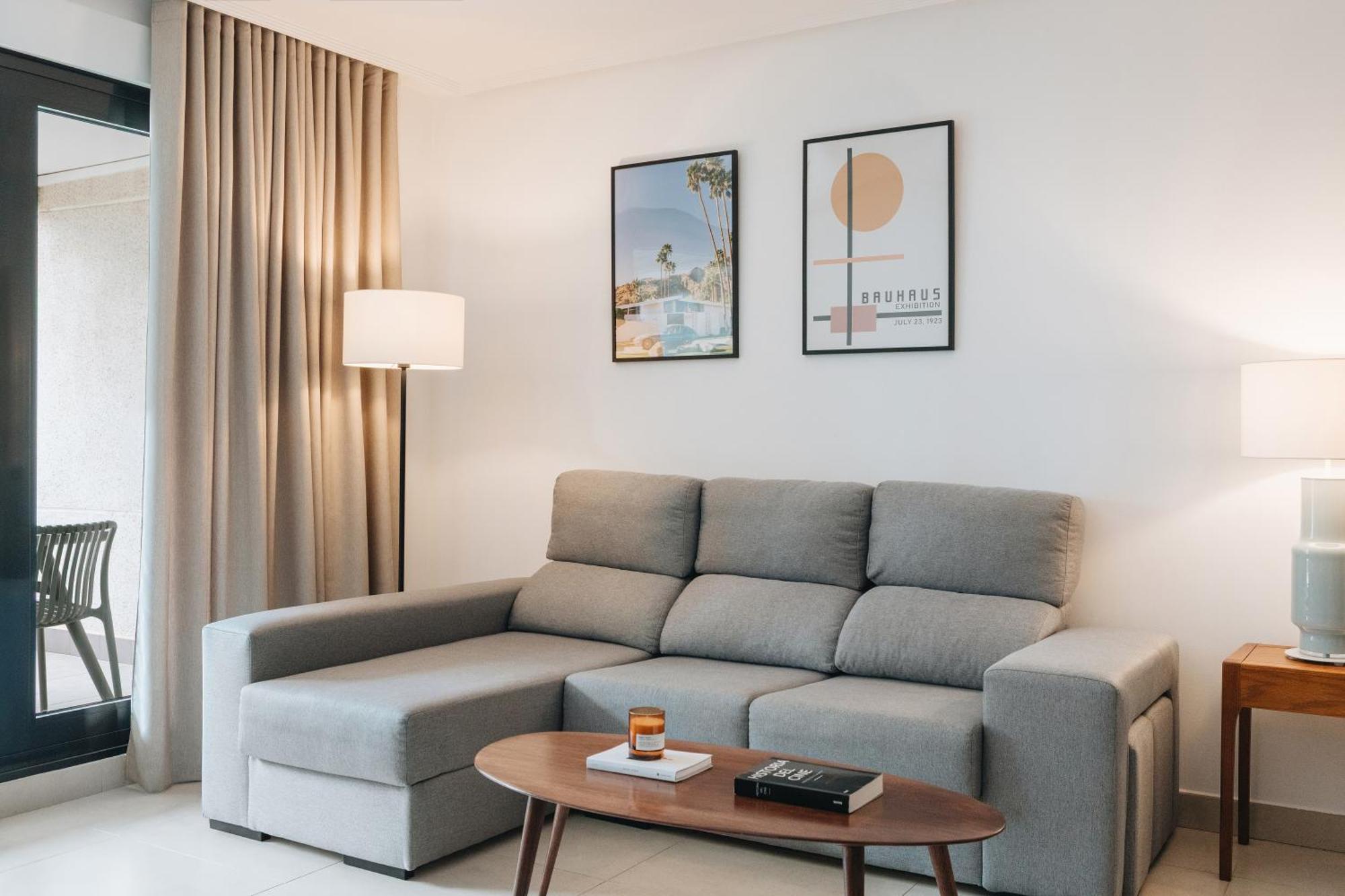 White Appartement *